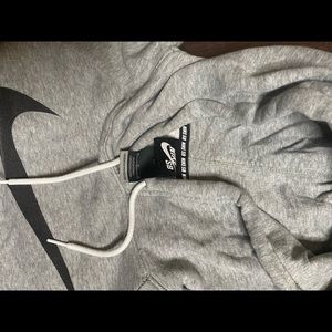Nike sweater grey